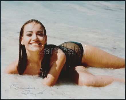 Claudine Auger (1941-) francia színésznő aláírt fotója / Autograph signature on photo 20x25 cm