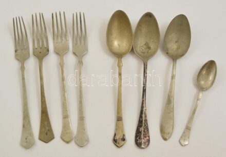 8 db alpakka evőeszköz: kanalak, villák, kiskanál, h: 14-22 cm