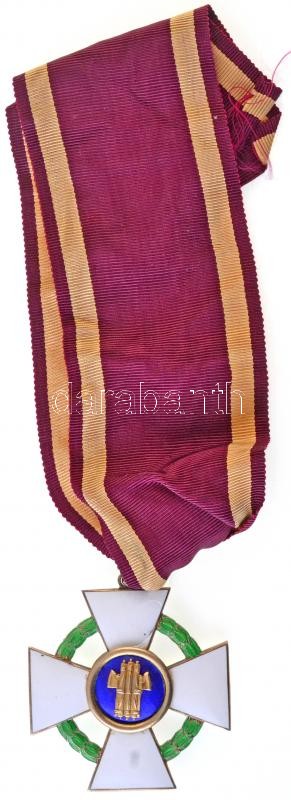 Olaszország 1942. 'Római Sas Rend Középkereszt' zománcozott és jelzetlen gyűjtői replika, nyakszalaggal (50mm) T:2 kis zománchiba Italy 1942. 'Order of the Roman Eagle Commander's Cross' enamelled and unmarked collector's replica with