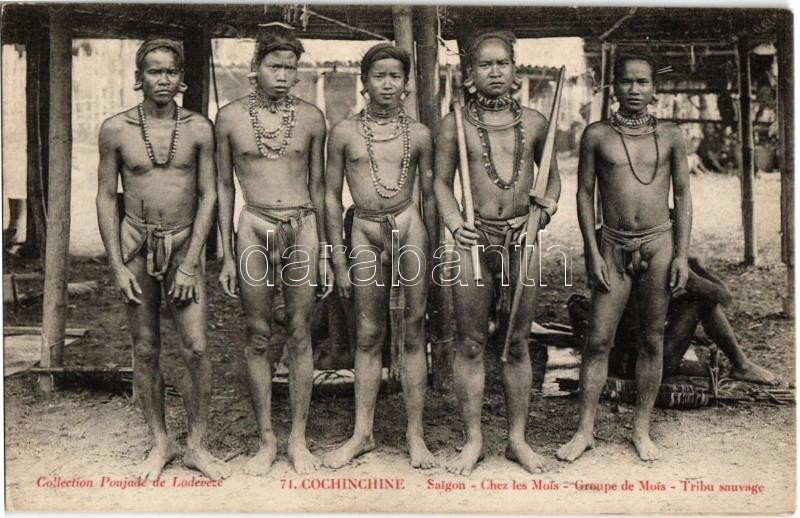 Cochinchine, Saigon, Ches les Mois / Vietnamese folklore, boy group