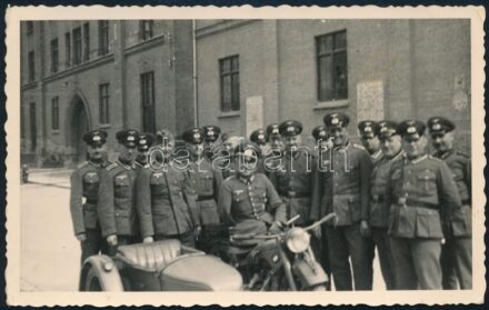 1944 SS katonák Budapesten. / SS soldiers in Budapest. 11x7 cm