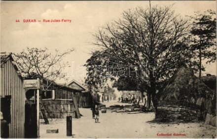 Dakar, Rue Jules-Ferry / street view