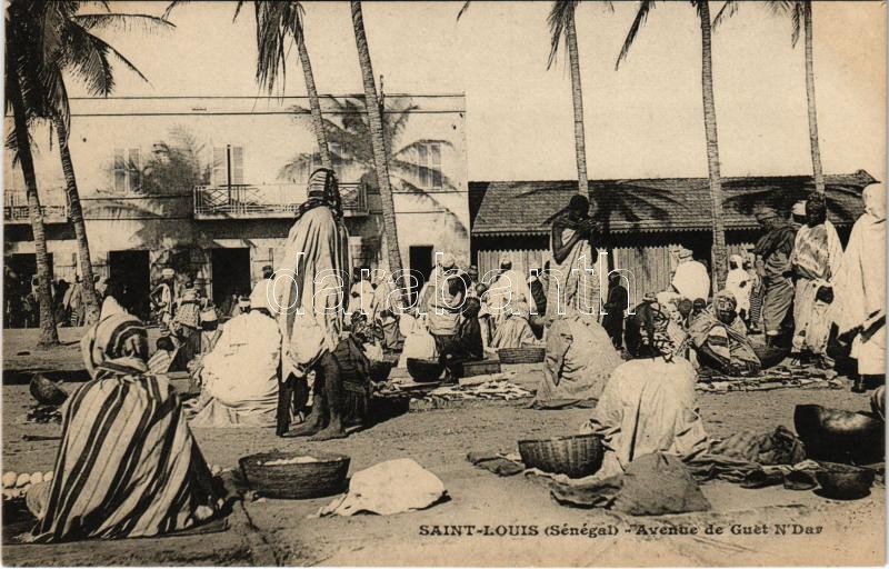 Saint-Louis, Avenue de Guet N'Dar / street view, market, African folklore