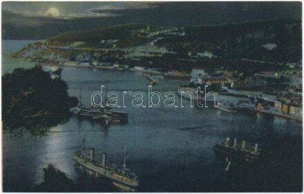 Villefranche-sur-Mer, L'Escadre / French squadron at night