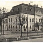 Balassagyarmat, Városháza, automobil (EK)