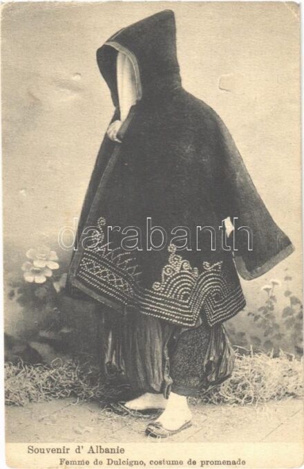 1916 Souvenir d'Albanie. Femme de Dulcigno, costume de promenade / Albanian folklore, woman from Dulcigno (Ulcinj) in traditional costume + 'K.u.K. Gruppenkommando Gm.' 'K.U.K. FELDPOSTAMT 168' (EK)