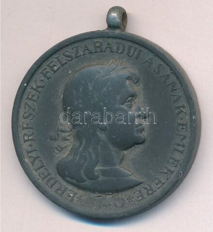 1940. 'Erdélyi részek felszabadulásának emlékére' Zn emlékérem. Szign.:BERÁN L. T:2- Hungary 1940. 'Commemorative Medal for the Liberation of Transylvania' Zn medal. Sign.:BERÁN L. C:VF NMK 428.