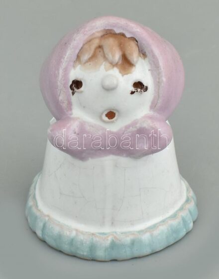 Kerámia figura, színesen festett, jelzett: XX Hungary. m: 7 cm
