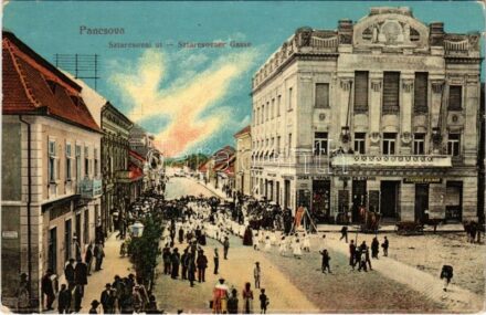 1913 Pancsova, Pancevo; Sztarcsovai út, Pancsovai Népbank, Stefanie Kalmár, Juba és Csányi üzlete, gyógyszertár, körmenet. Horovitz Adolf és fia kiadása / Starcsovaer Gasse / street view, bank, shops, pharmacy, procession (EK)