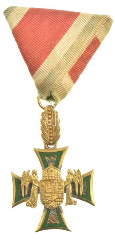 1923. 'I. Osztályú Tiszti Szolgálati Jel' aranyozott Br kitüntetés eredeti kopottas mellszalaggal T:2 patina / Hungary 1923. 'Officers' Distinction for Long Service, 1st Class' gilt Br decoration with worn, faded ribbon C:XF patina NMK 346.
