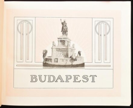cca 1910 Budapest. Képes album Budapestről, fekete-fehér fotókkal. Bp.,én.,Hornyánszky Viktor, 8 + 65+11 sztl. lev. Második kiadás. Magyar, német, francia és angol nyelven. Rendkívül gazdag fekete-fehér képanyaggal illusztrált, négy