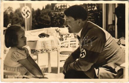 Kleiner Besuch auf Obersalzberg / Adolf Hitler. Photo-Hoffmann