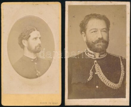 cca 1870-1890 Katonaportrék, 2 db keményhátú fotó, az egyik domborított, porcelán hatású Gondy és Egey debreceni műterméből, 10x6 cm