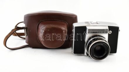 Pentina fényképezőgép Zeiss Tessar 2,8/50 objektívvel javításra szorul