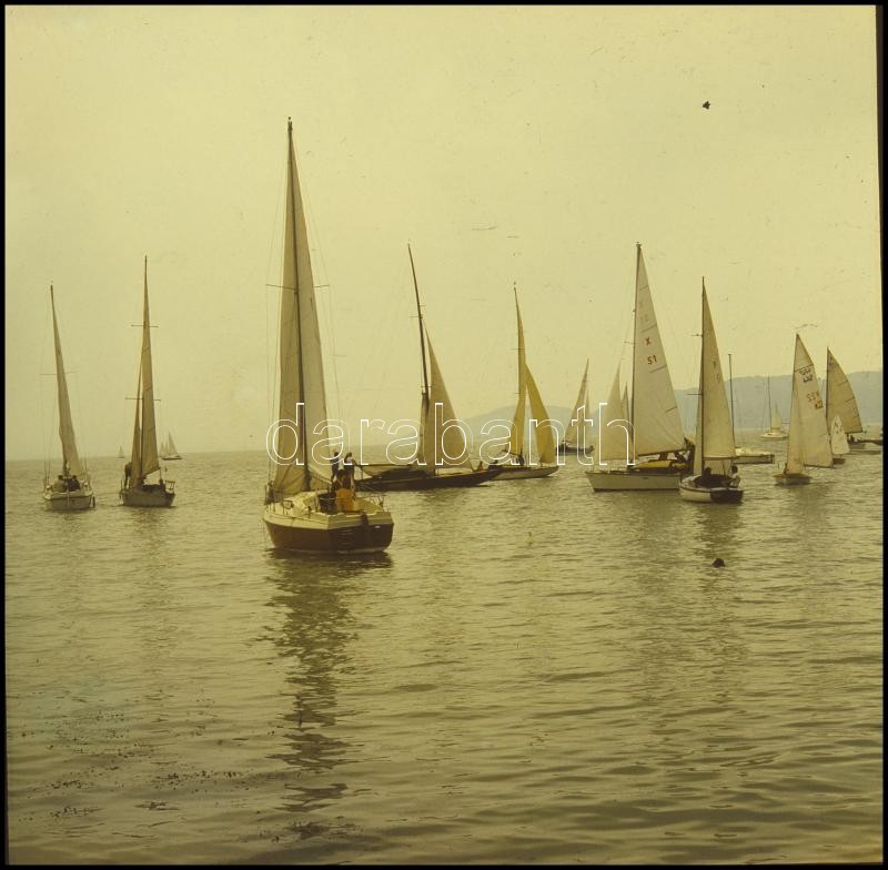 cca 1989 előtt készült felvételek a Balatonról, a Balatonnál, Zsigri Oszkár (1933-?) budapesti fotóművész hagyatékából 51 db vintage DIAPOZITÍV, 6x6 cm