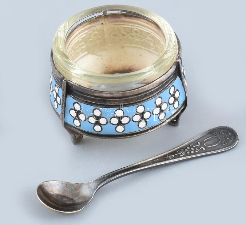 Orosz kaviártartó, zománcozott fém, üvegbetéttel, kanállal, jelzett, d: 4,5 cm