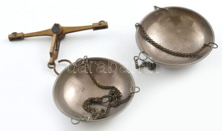 Egykezes patikai mérleg