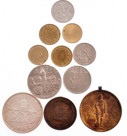 11db-os érme- és éremtétel, közte 1992. 200Ft Ag 'MNB' + Ausztria 1889. 'Rudolf koronaherceg temetésére' Cu zseton (26mm) T:1--3 11pcs coin- and medal lot, within Hungary 1992. 200 Forint Ag + Austria 1889. 'For the Funeral of Rudolf, Crown