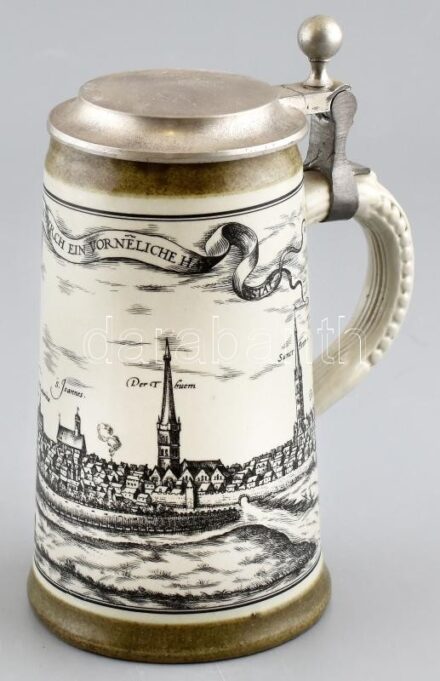 Marzi & Remy sörös korsó, Hamburg történelmi városképével, matricás steinzeug, fém tetővel, hibátlan, jelzett, m:18,5cm