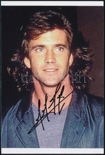 Mel Gibson (1956-) színész aláírása az őt ábrázoló képen