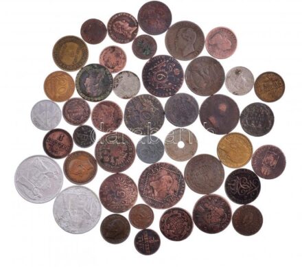 ~310g (42db) vegyes, főleg külföldi érmetétel, nagy részük az 1800-1900-as évekből, közte Ausztria 1807B 15 Kreutzer Cu 'I. Ferenc' + Belga-Kongó 1911. 20 Cents Cu-Ni T:vegyes