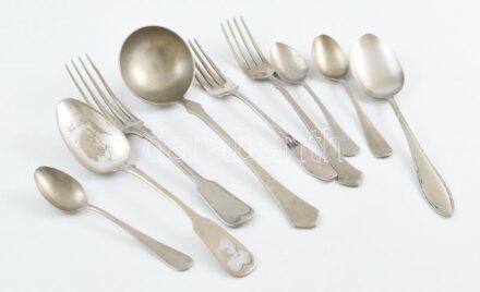 8 db alpakka evőeszköz