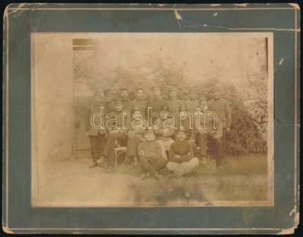 cca 1890 Vasutasok csoportkép kartonon 22x17 cm