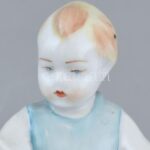 Zsolnay porcelán 'Labdás Öcsi', kézzel festett, jelzett,(tervező:Sinkó András), apró mázhibával, m: 11 cm - Image 2