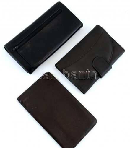 3 db bőr tárca, jó állapotban, kb. 17×10 cm