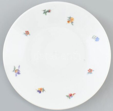 Zsolnay porcelán virágmintás kis tál, matricás, jelzett, kis kopásnyomokkal, d: 13,5 cm