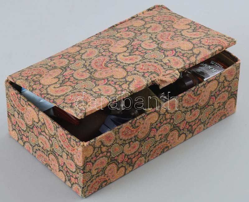 Vegyes mini parfümök dobozban - Image 2