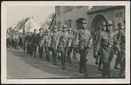 1933 Két SA (Sturmabteilung) felvonulás, fotó, feliratozva, 9×14 cm