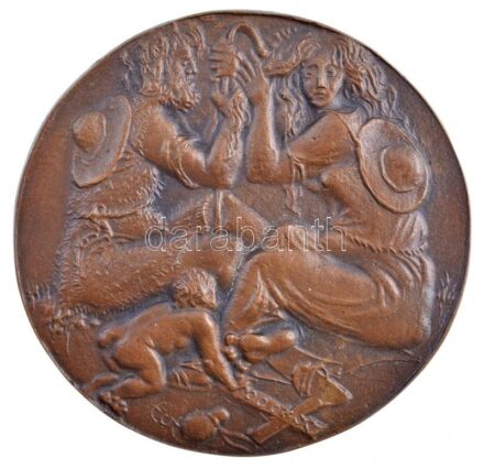 Tóth Amerigo (Imre) (1909-1984) DN A Szent Családot ábrázoló egyoldalas, öntött bronz plakett (~90-92mm) T:1- / Hungary ND One-sided bronz plaque depicting the Holy Family (~90-92mm) C:AU