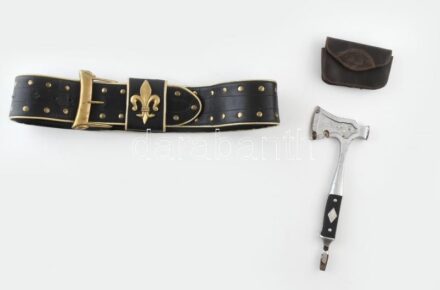 Díszes cserkészöv + cserkészbalta, 2 db