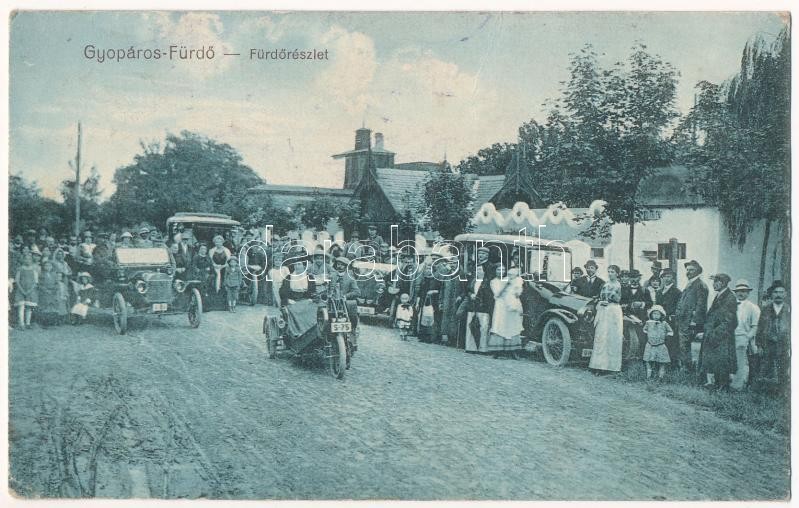 1917 Gyopáros-fürdő (Orosháza), fürdőrészlet, érkező vendégek autókkal és oldalkocsis motorkerékpárral (EK)