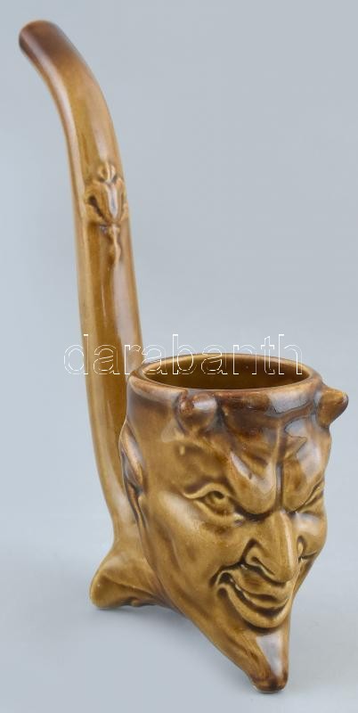 Ördögfejes cseréppipa, jelzett. 17 cm