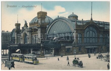 Dresden, Hauptbahnhof / railway station, trams