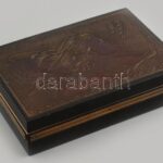 Szovjet retró fadoboz fémlemez rátéttel, kopott, 24x16x6cm