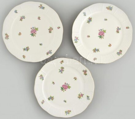 Herendi Eton mintás lapostányér, 3db, kézzel festett, jelzett, kopásokkal, d: 25,5 cm
