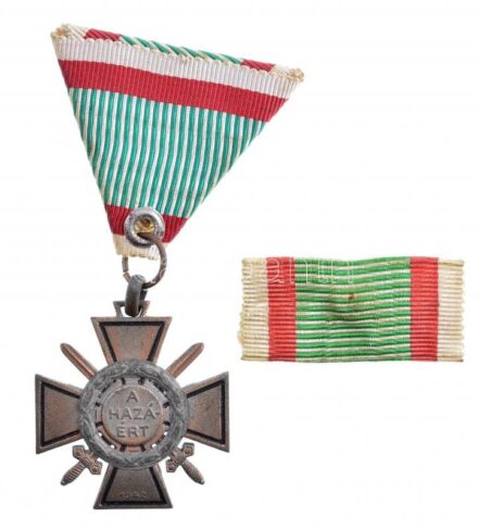 1942. 'Tűzkereszt I. fokozata' oxidált hadifém kitüntetés mellszalaggal, szalagsávval T:2 Hungary 1942. 'Fire Cross, 1st Class' war metal decoration with ribbon and miniature ribbon C:XF NMK 443.