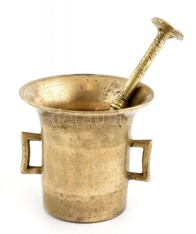 Nagyméretű réz mozsár törővel, kissé rozsdafoltos, kopottas, d: 16 cm, m: 15 cm, h: 25 cm