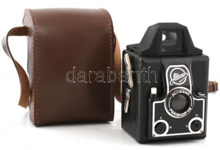 Altissa Altissar Periskop 1:8 box fényképezőgép, eredeti bőr tokkal.