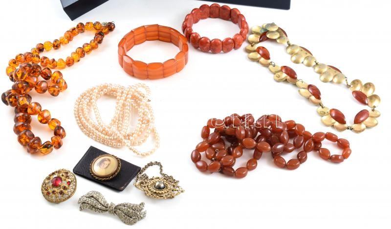 Kis doboznyi vegyes bizsu tétel, Fabergé díszdobozban - Image 2