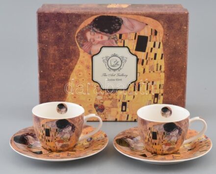 Gustav Klimt Collection dekoratív teáscsésze (2db) eredeti dobozában. Porcelán, matricás A csók című festmény dekorjával díszítve. Jelzett. Hibátlan állapotban.