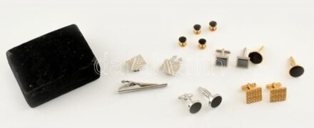 7 pár mandzsettagomb, nyakkendőtű, fémek