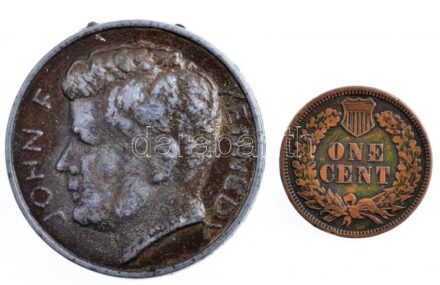 Amerikai Egyesült Államok 1905. 1c Br 'Indiánfej' + ~1964. John F. Kennedy fém jelvény T:2- USA 1905. 1 Cent Br 'Indian head' + ~1964. John F. Kennedy metal badge C:VF Krause KM#112