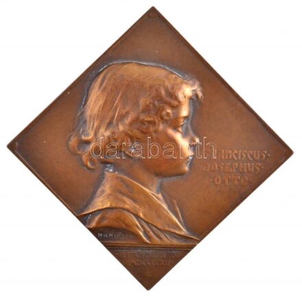 Osztrák-Magyar Monarchia 1916. 'Habsburg Ottó trónörökös' bronz csegely emlékérem. 'FRANCISCUS JOSEPHUS OTTO / FLAGRANTE TERRARUM ORBE'. Szign.: H. Kautsch (96,64g/55,5x55,5mm) T:2,2- kis ph. / Austro-Hungarian Monarchy 1916. 'Archduke Otto