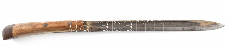 Bajonettből készített csont fogójú tőr. 43 cm