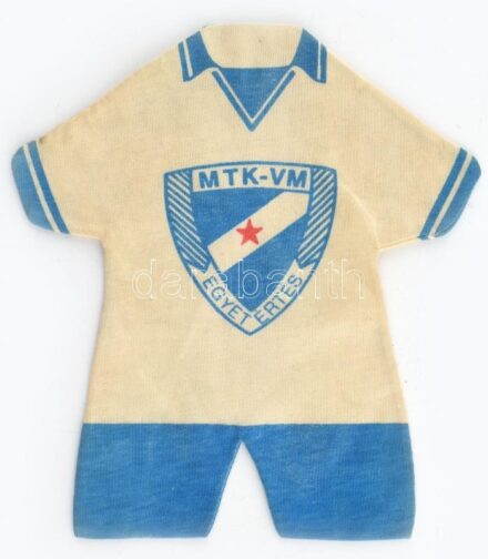 cca 1975-1985 MTK-VM Egyetértés mini mez, textil, 18x16,5 cm