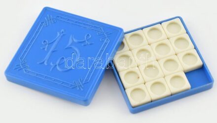 Retró szovjet számkirakó játék, eredeti műanyag dobozában, 8x8 cm